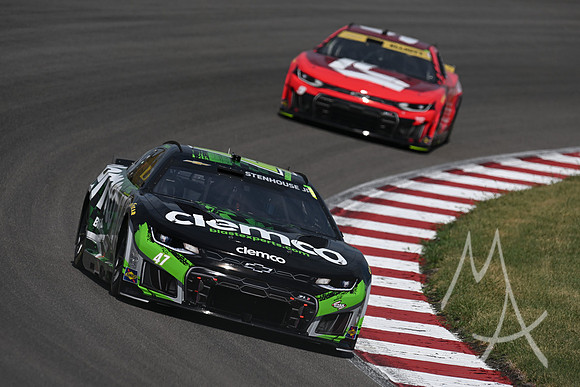 AUTO: SEP 12 NASCAR Cup Series Playoffs Enjoy Illinois 300