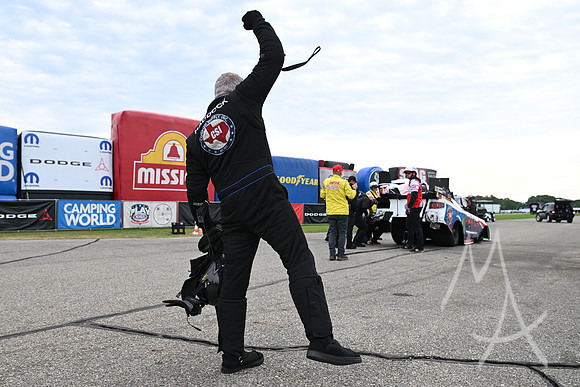 AUTO: SEP 21 NHRA Great Lakes Nationals