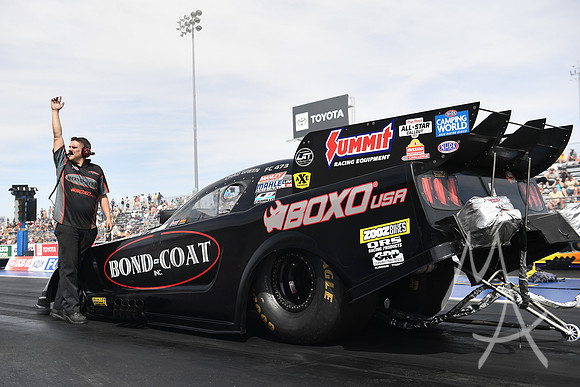 AUTO: APR 16 NHRA Four Wide Nationals