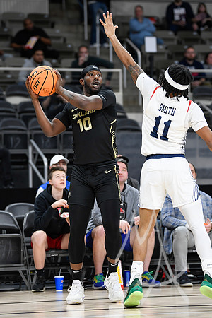 COLLEGE BASKETBALL: MAR 10 Horizon League Championship Robert Morris vs Oakland