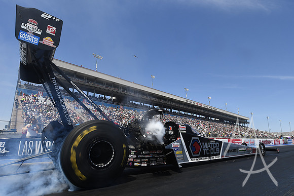 AUTO: APR 16 NHRA Four Wide Nationals