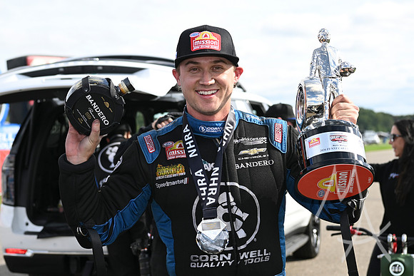 AUTO: SEP 21 NHRA Great Lakes Nationals