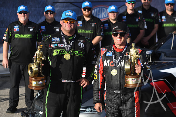 AUTO: APR 16 NHRA Four Wide Nationals