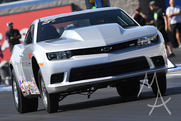 AUTO: APR 16 NHRA Four Wide Nationals
