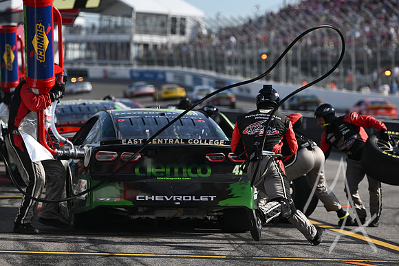 AUTO: SEP 13 NASCAR Cup Series Playoffs Enjoy Illinois 300