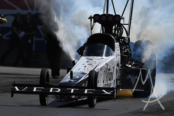 AUTO: APR 15 NHRA Four Wide Nationals