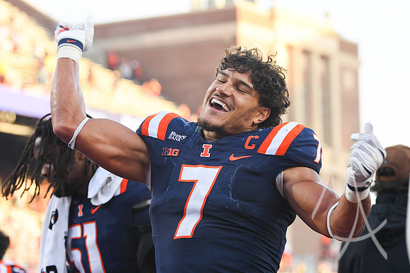 COLLEGE FOOTBALL: OCT 24 Oregon at Illinois