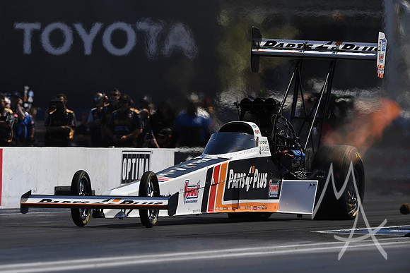 AUTO: APR 15 NHRA Four Wide Nationals