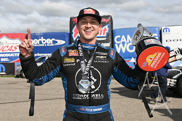 AUTO: SEP 21 NHRA Great Lakes Nationals