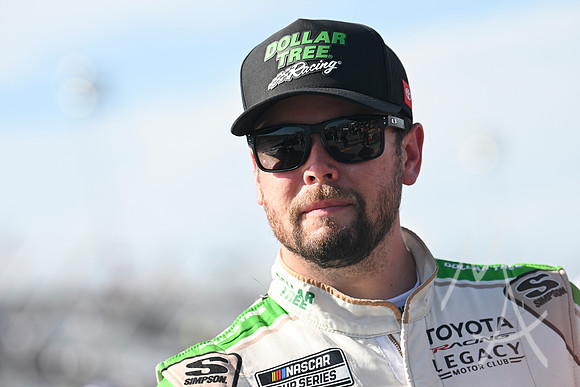 AUTO: SEP 12 NASCAR Cup Series Playoffs Enjoy Illinois 300