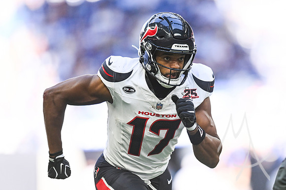 NFL: SEP 27 Texans at Colts