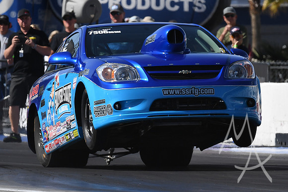 AUTO: APR 16 NHRA Four Wide Nationals