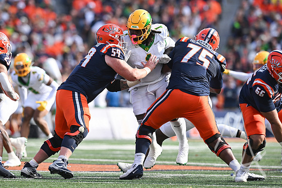 COLLEGE FOOTBALL: OCT 24 Oregon at Illinois