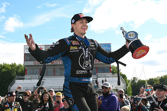 AUTO: SEP 21 NHRA Great Lakes Nationals