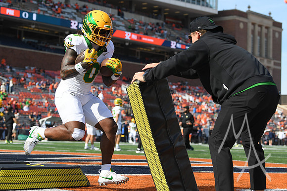 COLLEGE FOOTBALL: OCT 24 Oregon at Illinois