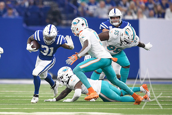 NFL: OCT 20 Dolphins at Colts