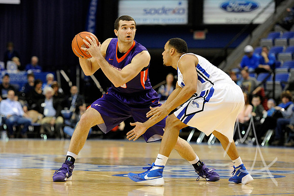 NCAA BASKETBALL: JAN 24 Evansville at Indiana State