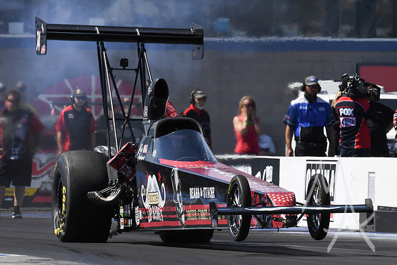 AUTO: APR 16 NHRA Four Wide Nationals