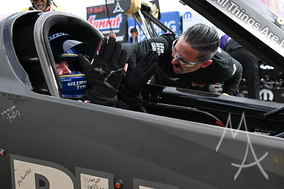 AUTO: SEP 21 NHRA Great Lakes Nationals