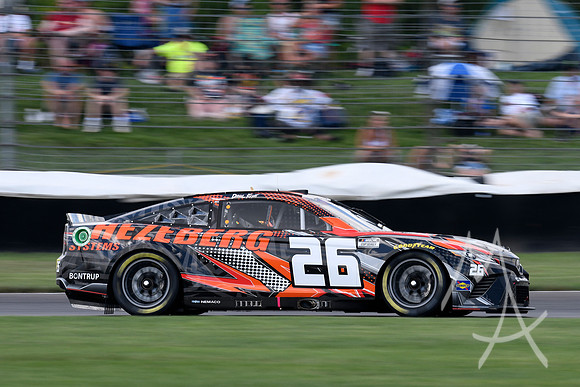 AUTO: JUL 31 NASCAR Cup Series Verizon 200 at the Brickyard