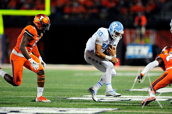 NCAA FOOTBALL: SEP 10 North Carolina at Illinois