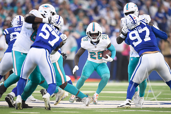 NFL: OCT 20 Dolphins at Colts