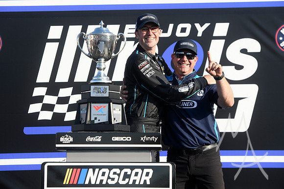 AUTO: JUN 02 NASCAR Cup Series Enjoy Illinois 300 presented by TicketSmarter
