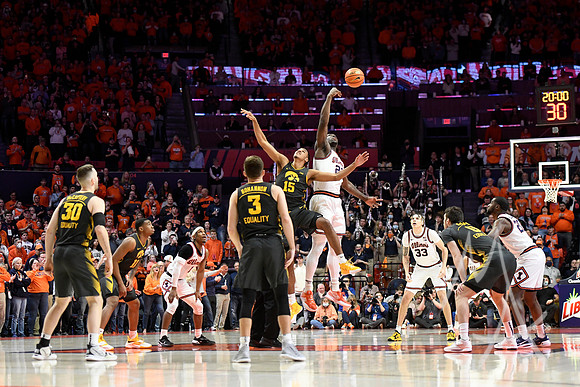 Iowa Illinois Basketball