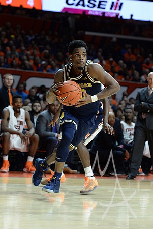 NCAA BASKETBALL: JAN 11 Michigan at Illinois