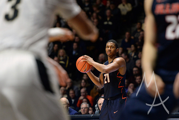 NCAA BASKETBALL: JAN 17 Illinois at Purdue