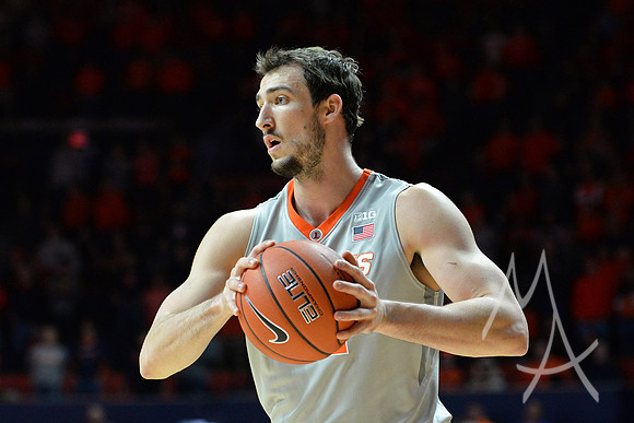 COLLEGE BASKETBALL: JAN 25 Iowa at Illinois