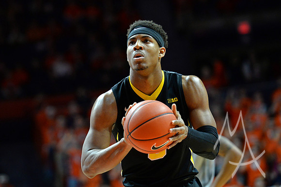 COLLEGE BASKETBALL: JAN 25 Iowa at Illinois