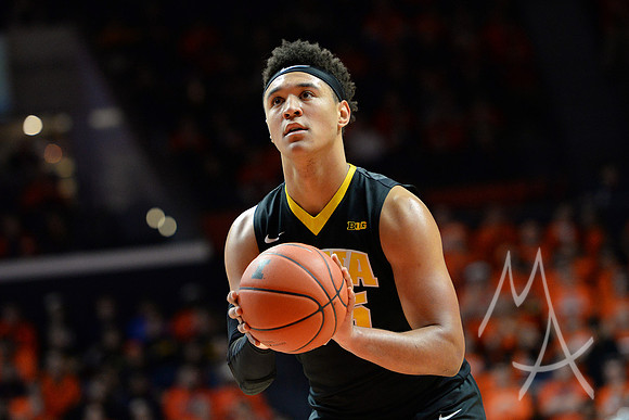 COLLEGE BASKETBALL: JAN 25 Iowa at Illinois
