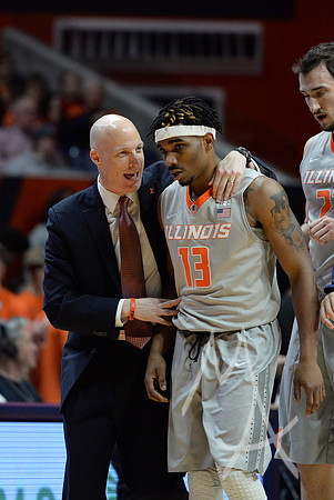 COLLEGE BASKETBALL: JAN 25 Iowa at Illinois