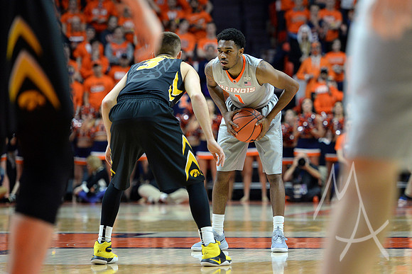 COLLEGE BASKETBALL: JAN 25 Iowa at Illinois