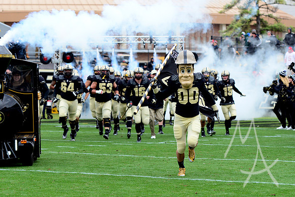 NCAA FOOTBALL: NOV 19 Wisconsin at Purdue