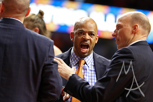 COLLEGE BASKETBALL: FEB 21 Northwestern at Illinois