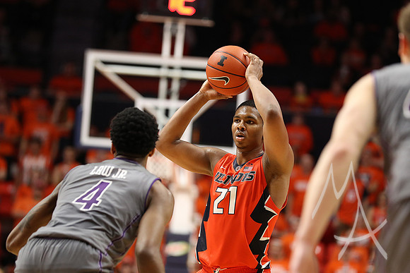 COLLEGE BASKETBALL: FEB 21 Northwestern at Illinois