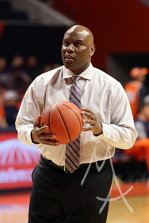 COLLEGE BASKETBALL: FEB 21 Northwestern at Illinois