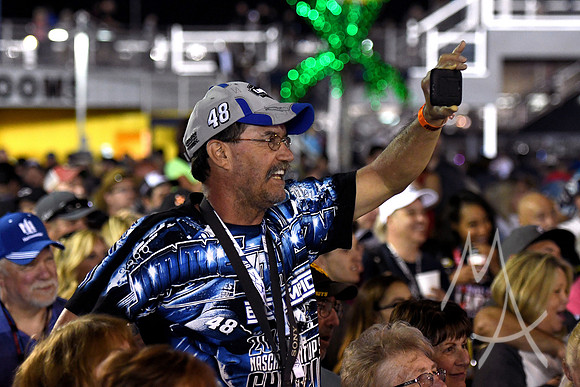AUTO: MAR 10 NASCAR Monster Energy Cup Series - Kobalt 400