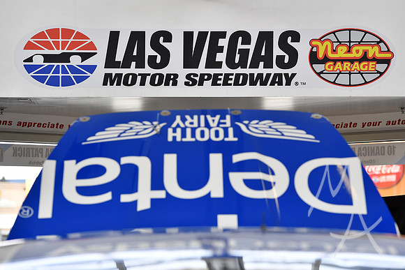 AUTO: MAR 10 NASCAR Monster Energy Cup Series - Kobalt 400