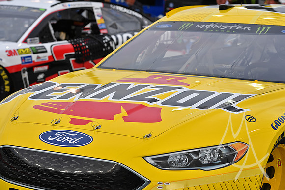 AUTO: MAR 10 NASCAR Monster Energy Cup Series - Kobalt 400