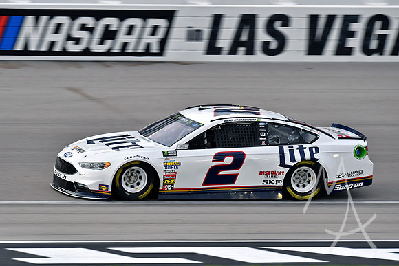 AUTO: MAR 10 NASCAR Monster Energy Cup Series - Kobalt 400