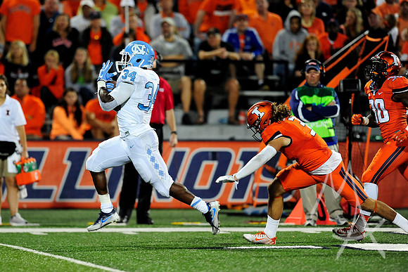 NCAA FOOTBALL: SEP 10 North Carolina at Illinois