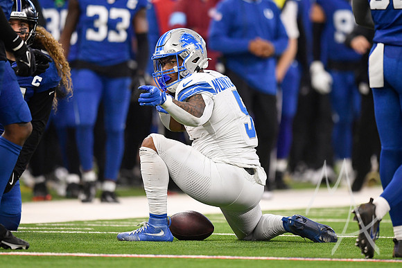 NFL: NOV 24 Lions at Colts