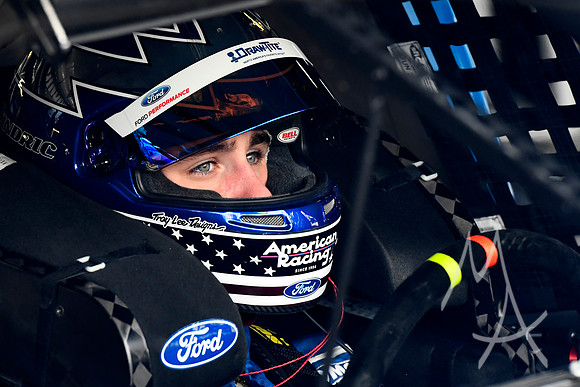 AUTO: JUN 17 NASCAR Camping World Truck Series - Drivin' for Linemen 200