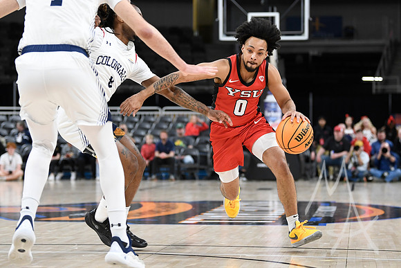 COLLEGE BASKETBALL: MAR 11 Horizon League Championship Robert Morris vs Youngstown State