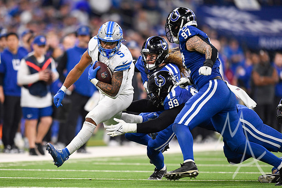 NFL: NOV 24 Lions at Colts
