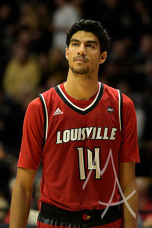 COLLEGE BASKETBALL: NOV 28 Louisville at Purdue