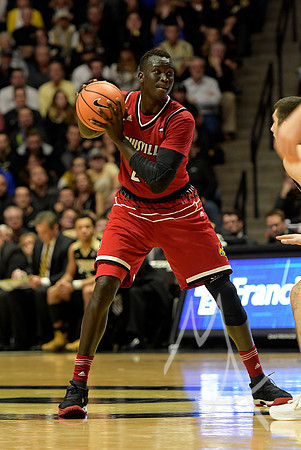 COLLEGE BASKETBALL: NOV 28 Louisville at Purdue